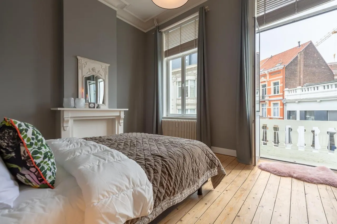 Smartflats - Theatre Antwerp Apartment