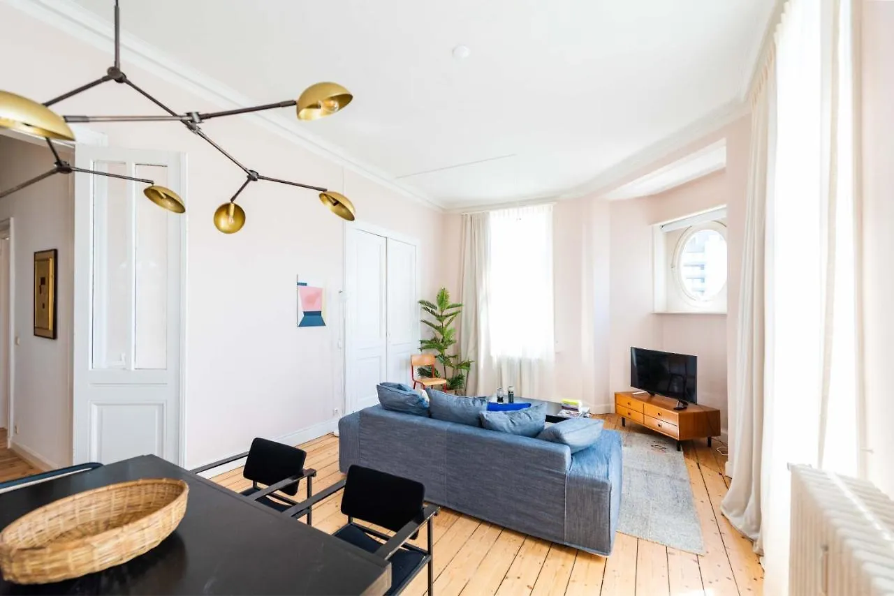 Smartflats - Theatre Antwerp Apartment