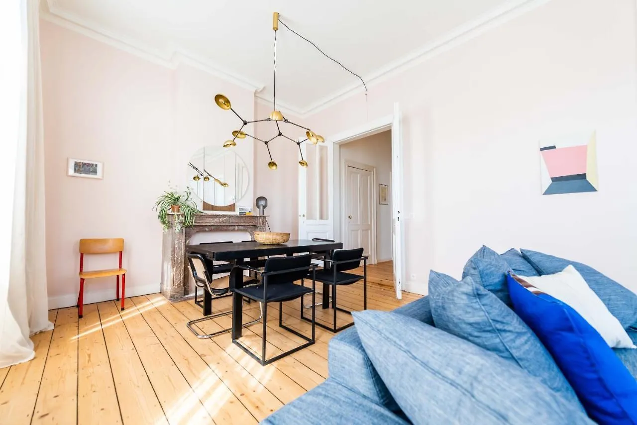 Smartflats - Theatre Antwerp Apartment