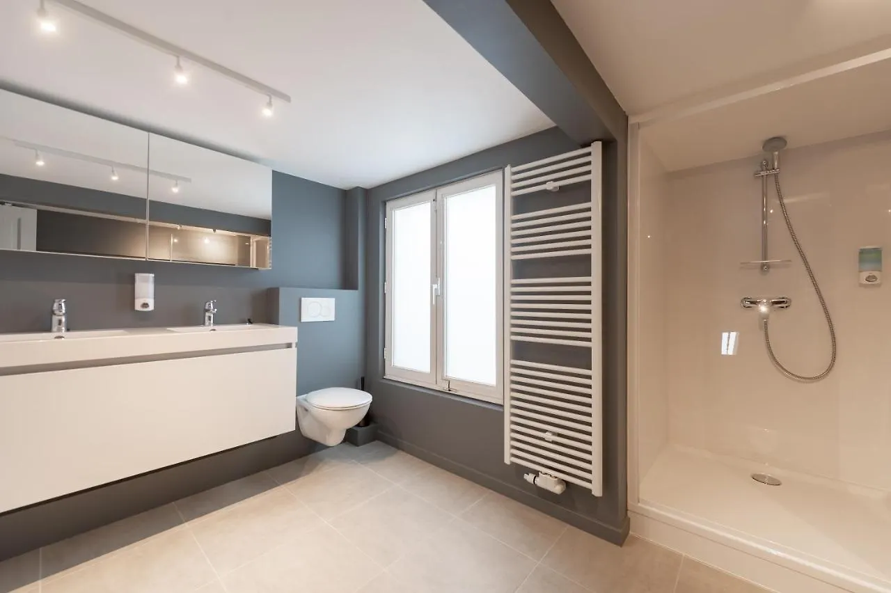 Smartflats - Theatre Antwerp Apartment