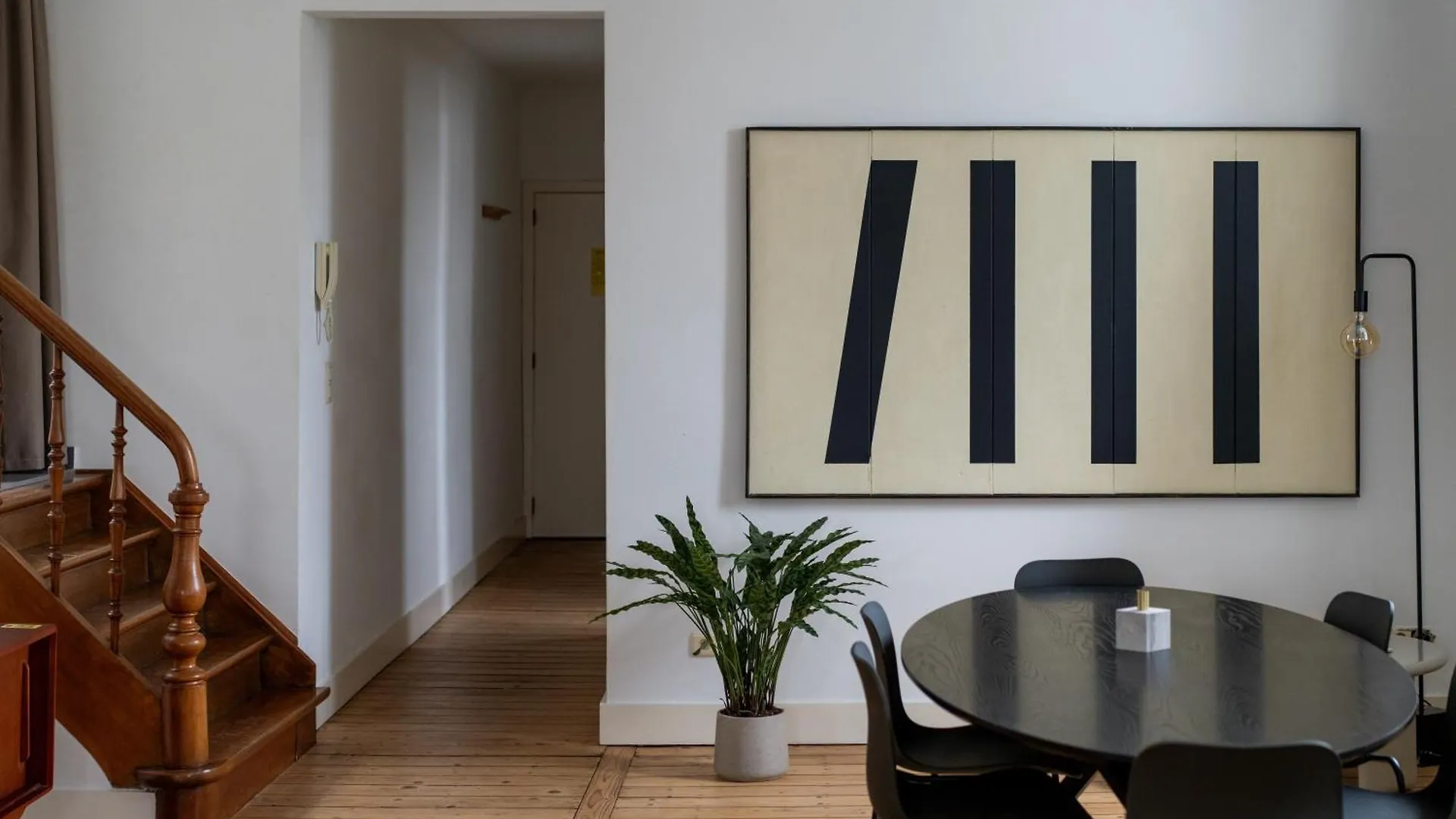 Smartflats - Theatre Antwerp Apartment